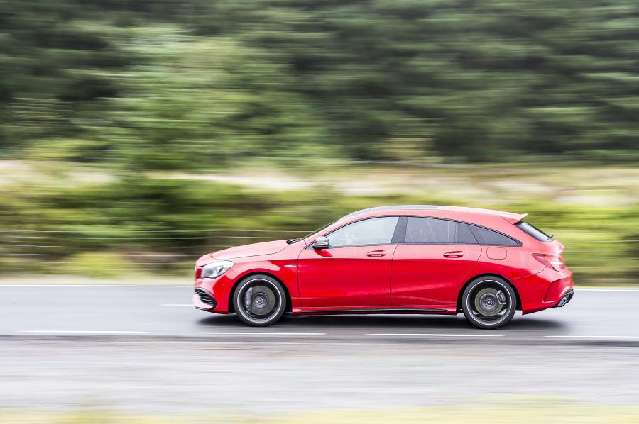  Mercedes-AMG CLA45 4Matic Shooting Brake 2016 года  (UK) (фото 5 из 26)